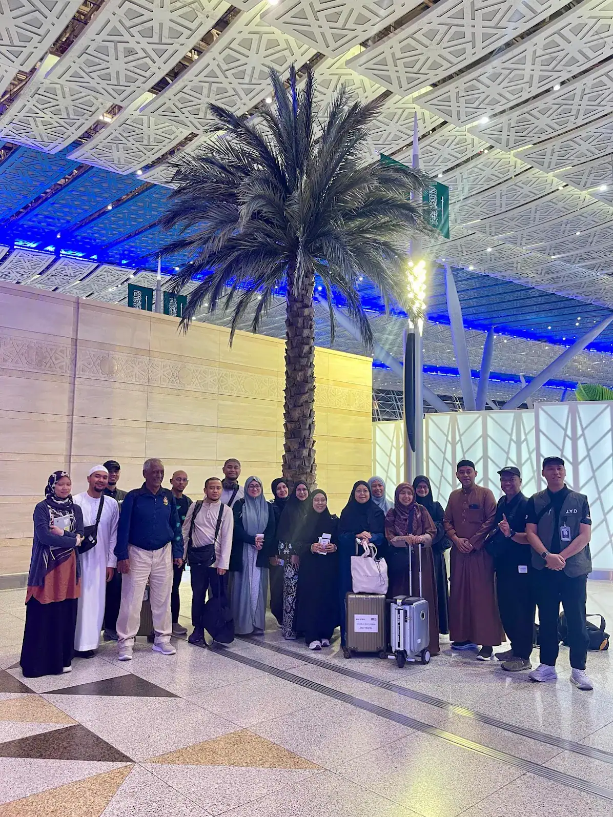 Gambar daripada ulasan Hadief Zaquan